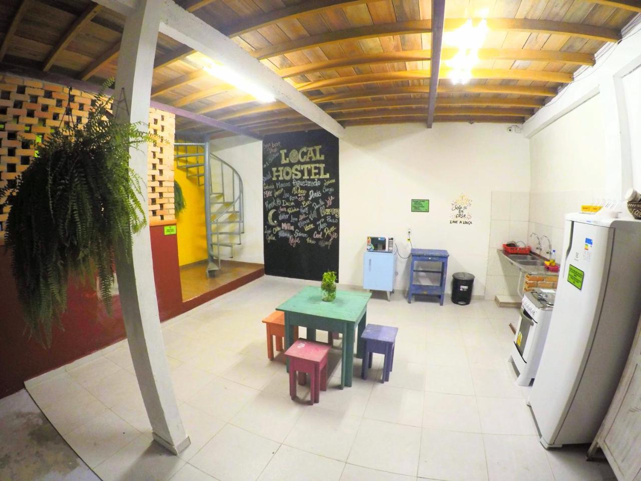 Hostel Da Milla Presidente Figueiredo Exterior foto